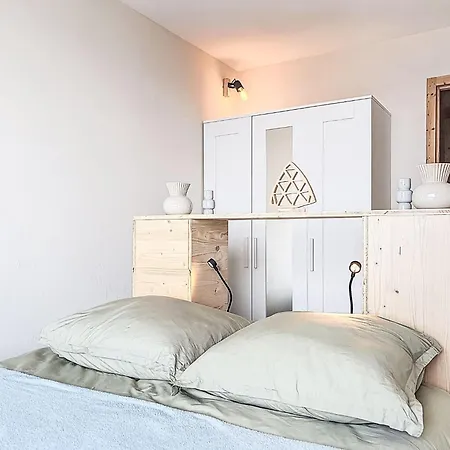 La Nova-1 By Interhome